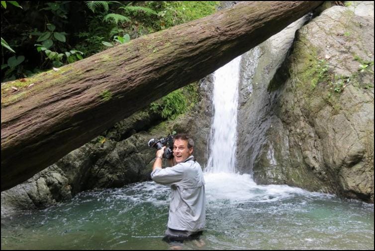 Nick Baker photographing central American huntsman spiders